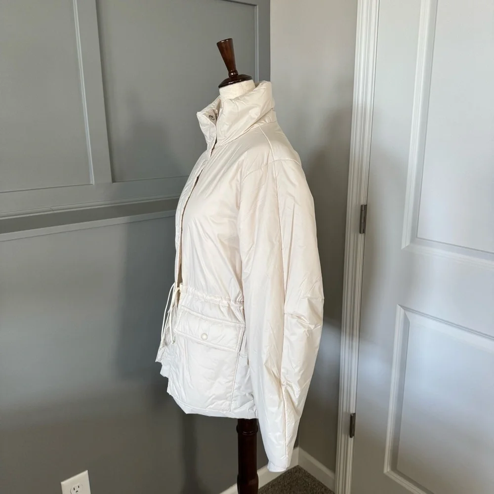 NWT! J. Crew Lightweight cinched-waist Signature Puffer Jacket - Color: Bone